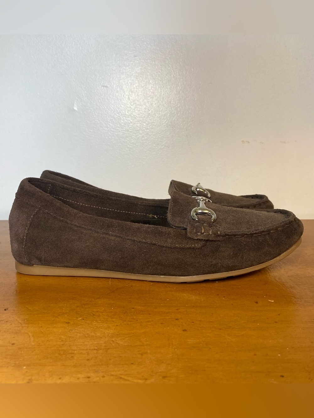 Mercer and Madison Women’s 7.5 Suede Loafers Moccasins Flats Buckle Brown Nice